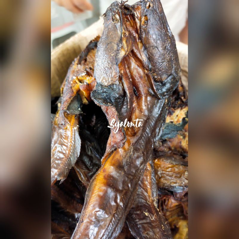 

Nurung Kerah / Ikan kering asin