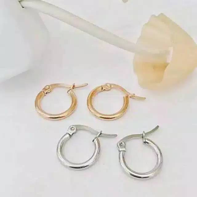 1 PASANGG Anting bulat Stainless steel titanium 316L