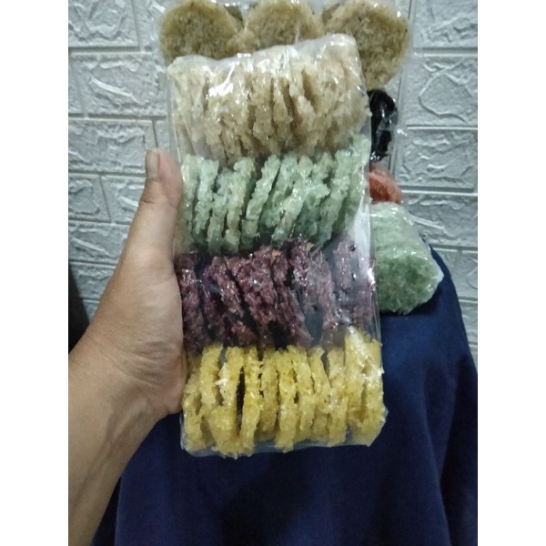 

RENGGINANG MINI MENTAH ISI 40 KEPING