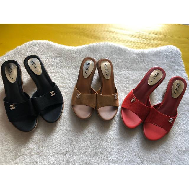 Sandal wedges chanel hak kayu bahan bludru tinggi 7 cm  wanita (SALE)