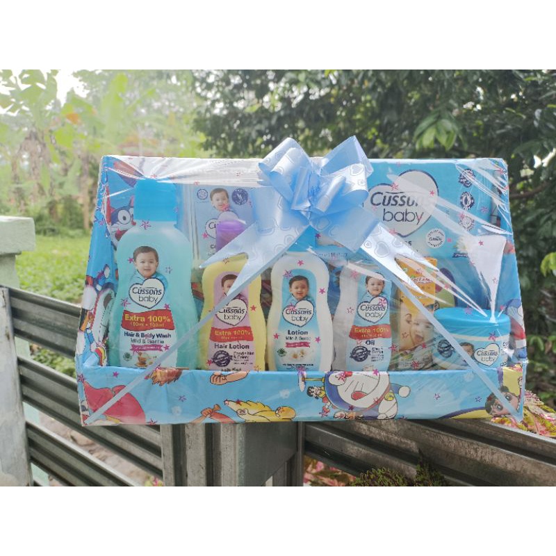 kado set box bayi baru lahir / hempers baby girl/ hempers baby boy / hadiah bayi/ perlengkapan mandi bayi/ kado sambang bayi/laki laki perempuan/ murah/ lengkap/ cussons baby/ hadiah anak /balita/ parcel kado bayi cussons baby