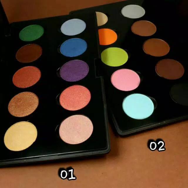 LT PRO Perfecting Eye Colour / Eyeshadow Palette