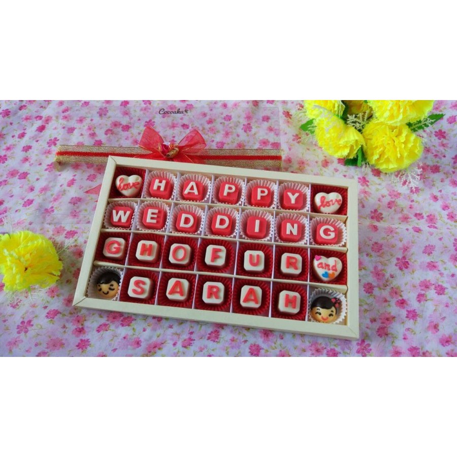 

Cokelat kado pernikahan / Coklat happy wedding (box mika 28 sekat)