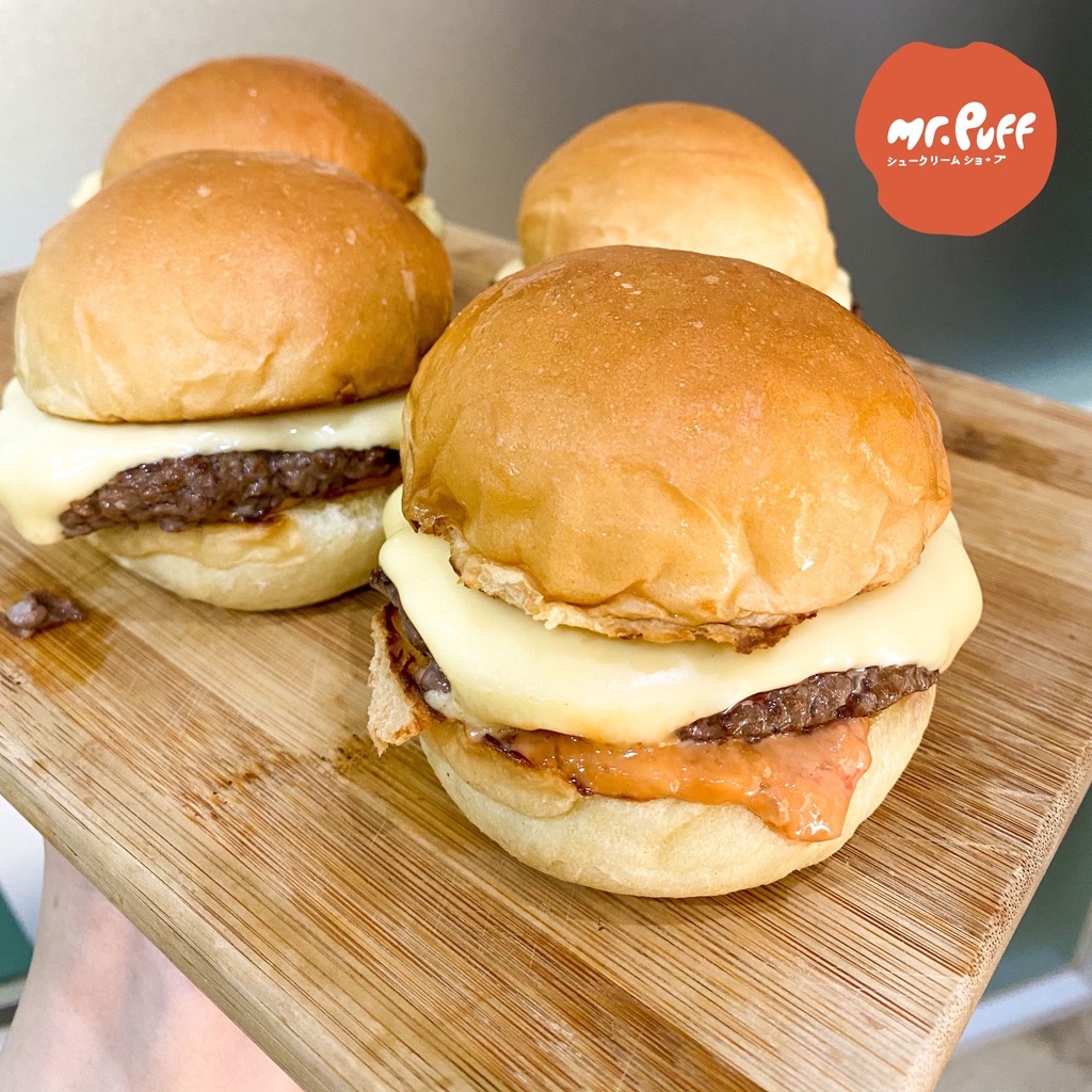 

Mr Puff Burger Bun Roti Polos untuk Burger5 pcs / pack tanpa wijen
