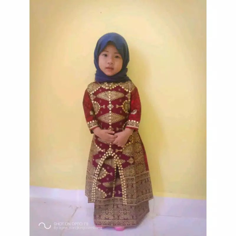 SETELAN TUNIK ANAK SONGKET DIANDRA DAN MALIKA ANAK /KURUNG BATIK JUPRI BATIK COUPLE RUMAH KEBAYA BANDUNG RUMAH SONGKET BANDUNG