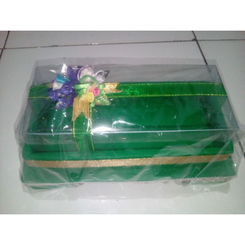 Kotak seserahan uang