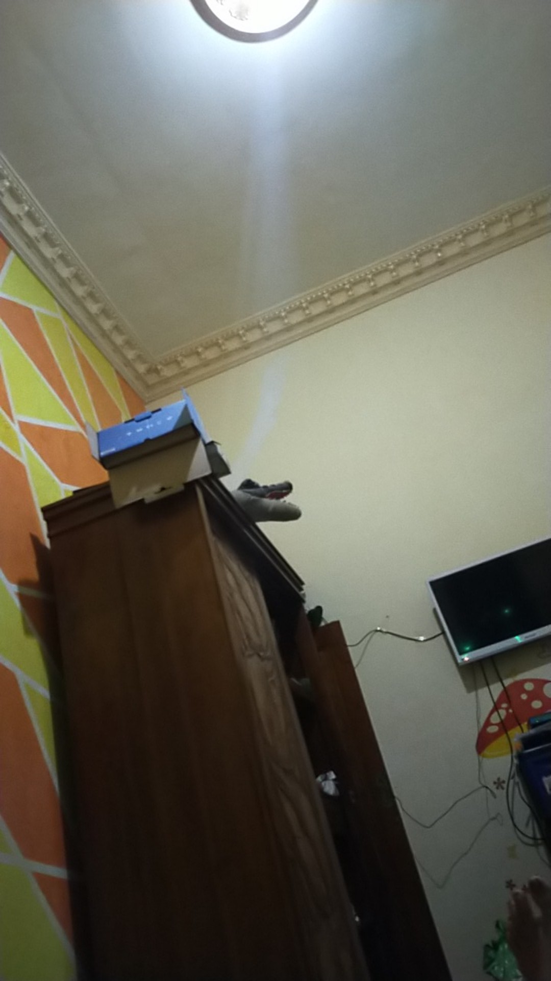 Parfum Laundry Pelicin Pakaian Spray