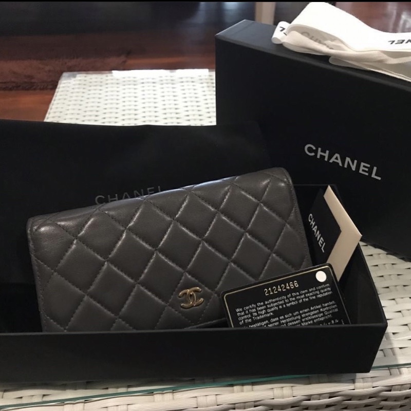 preloved chanel wallet