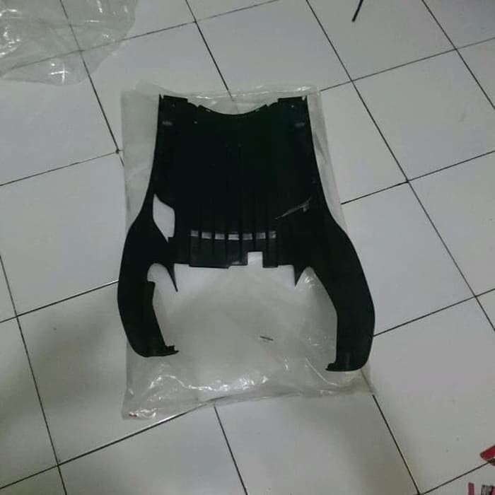 BORDES / DEK BAGIAN BAWAH HONDA BEAT KARBURATOR