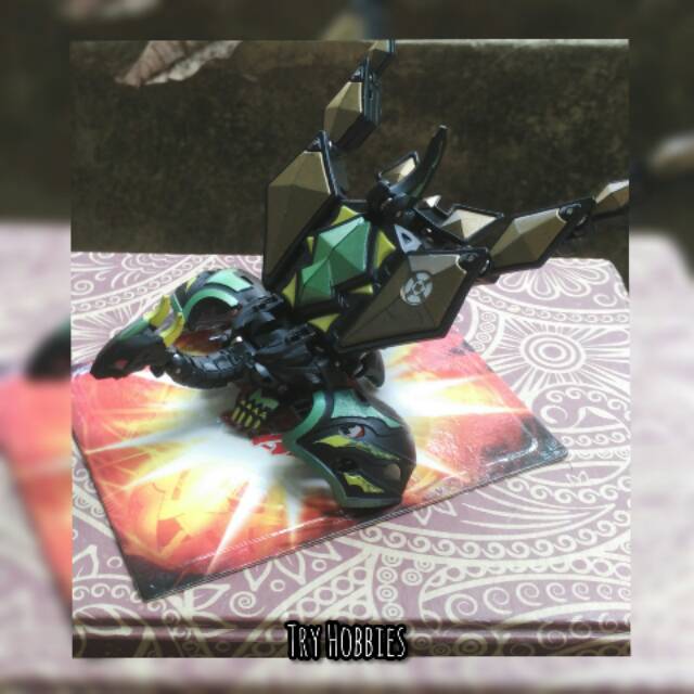Bakugan Darkus Dharak + Battle Gear Set