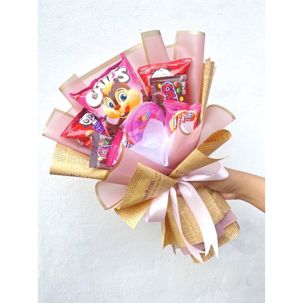 

BOUQUET SNACK MURAH FREE KARTU UCAPAN BUCKET CUSTOME GIFT WISUDA KADO MURAH ULANG TAHUN KADO UNIK TERMURAH