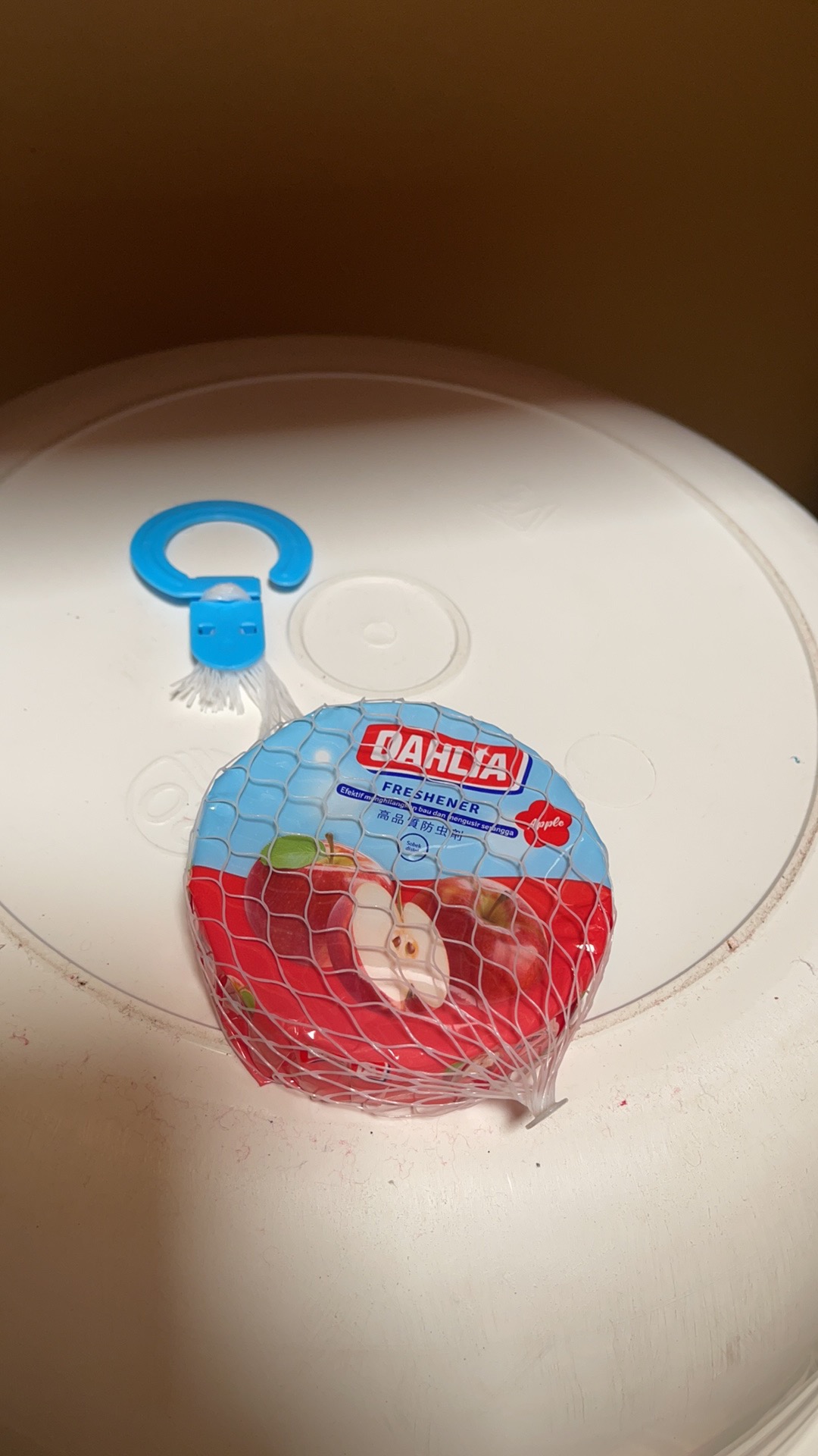 Dahlia Kamper Freshener Gantung
