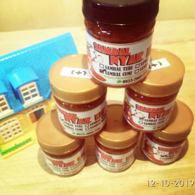 

Sambal Jaman Now sambalnya Nyak Lis(sambal cumi,Teri,kerang,bagor)
