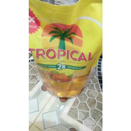 

minyak goreng TROPICAL 2 ltr