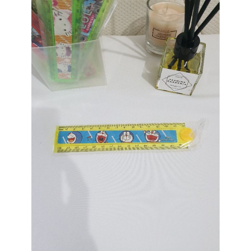 penggaris bisa di lipat 30cm/garisan lipat-Doraemon