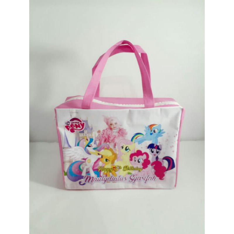 

Tas souvenir resleting8