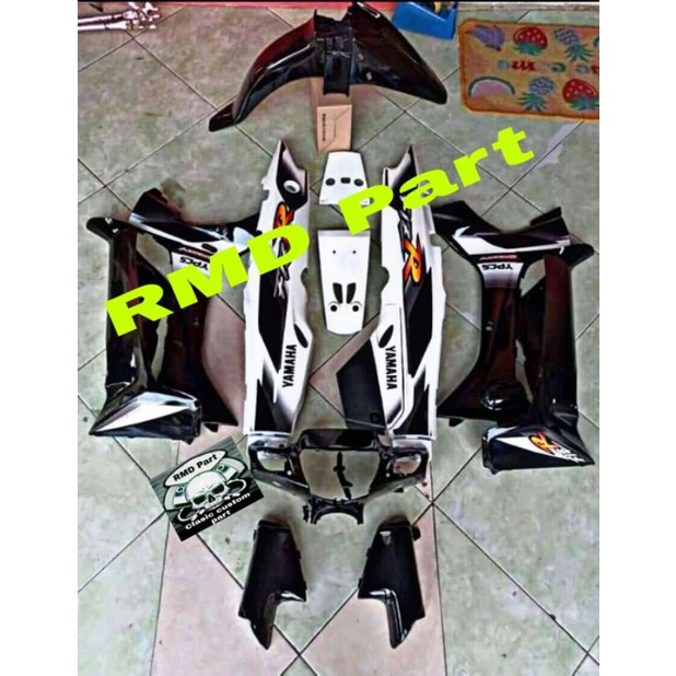 paket hemat cover body Fis R 1sett body fis r fulset+Stiker ter'laris