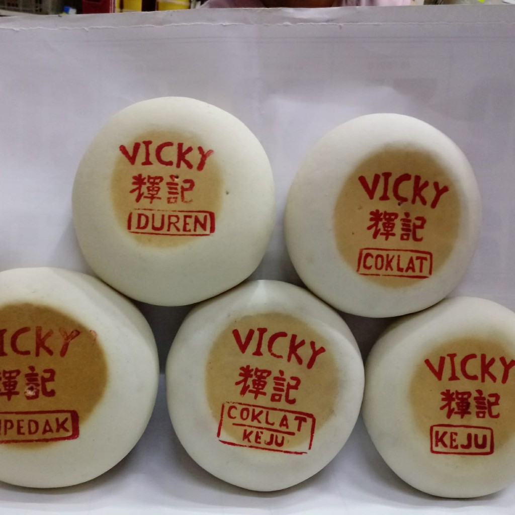

Kue tiong ciu pia merk vicky