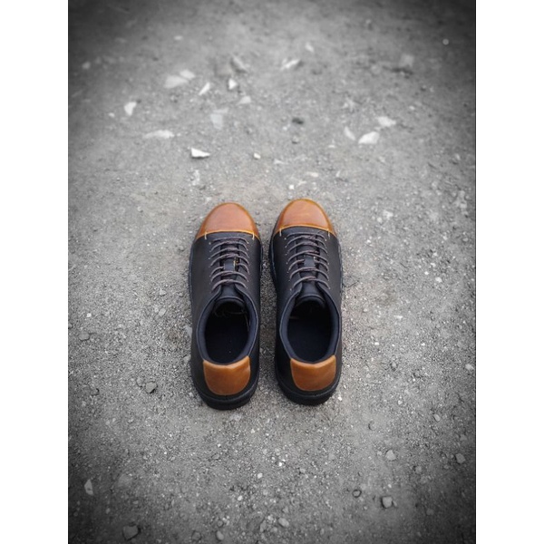 Verona Sneaker - Sepatu Sneakers Kulit Sapi Asli