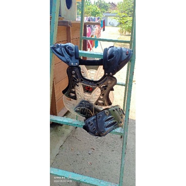 bodi protektor motocross eve