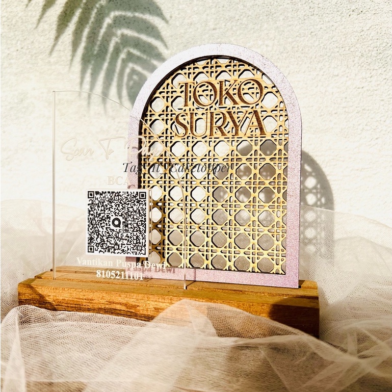 Social Media Business Sign Akrilik Mirror Plaque Plakat Nama Meja Kasir Cafe Bisnis QR Code Aestheti