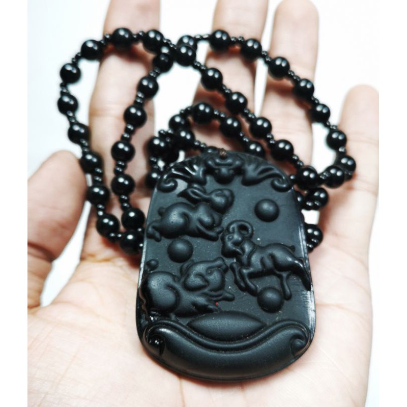 Liontin Hoki Black Jade Onix Ukir Timbul