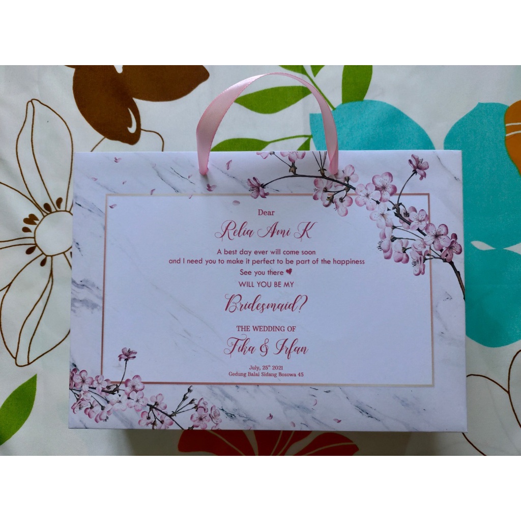 

Tas Ekonomis KECIL P24xL7xT17 MURAH PaperBag Bridesmaid Paper Bag Souvenir Gift Packaging Toko FREE BRIDESMAID