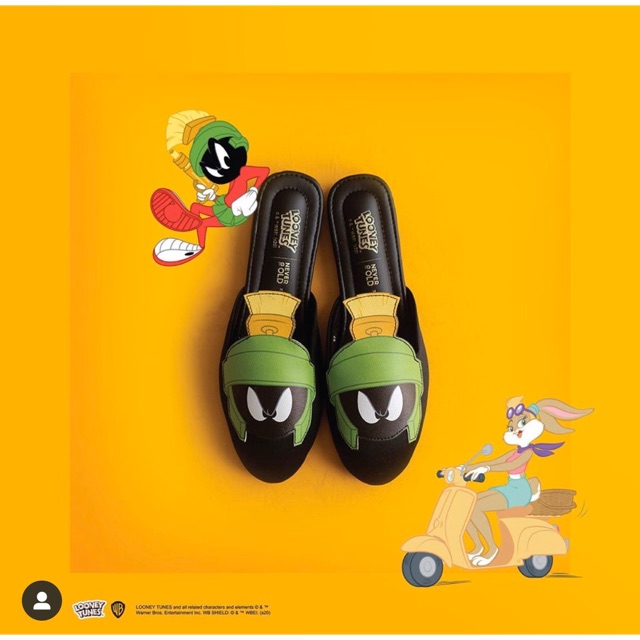 Booked // Ittaherl 41 - Marvin The Martian Round Slipper