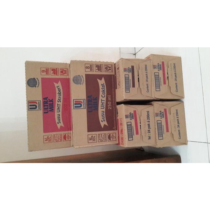 

(BISA COD) Susu UHT Ultra Milk Cokelat Vanila Stroberi 250ml 1 Dus x 24 kotak LIMITED EDITION Kode 261