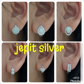 Image of ANTING JEPIT MATA PERAK S925 LAPIS EMAS PUTIH