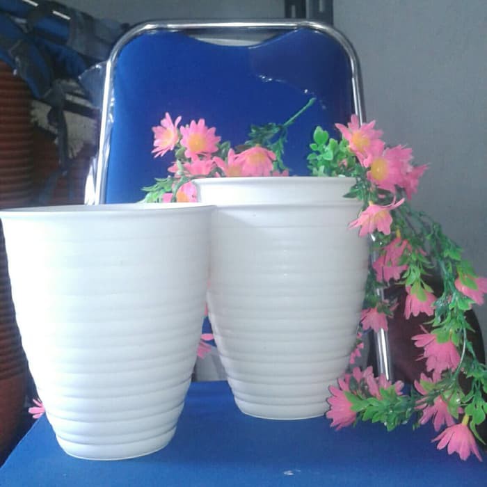 Dijual ORI Pot Bunga Plastik Putih Tawon Pot Tirus Pirus 18 cm 181 Tirus 18cm Limited