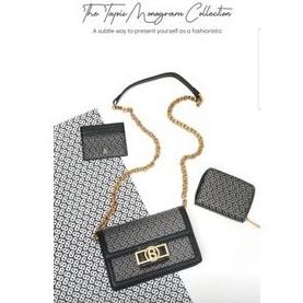 Buttonscarves izzy sling bag Beige