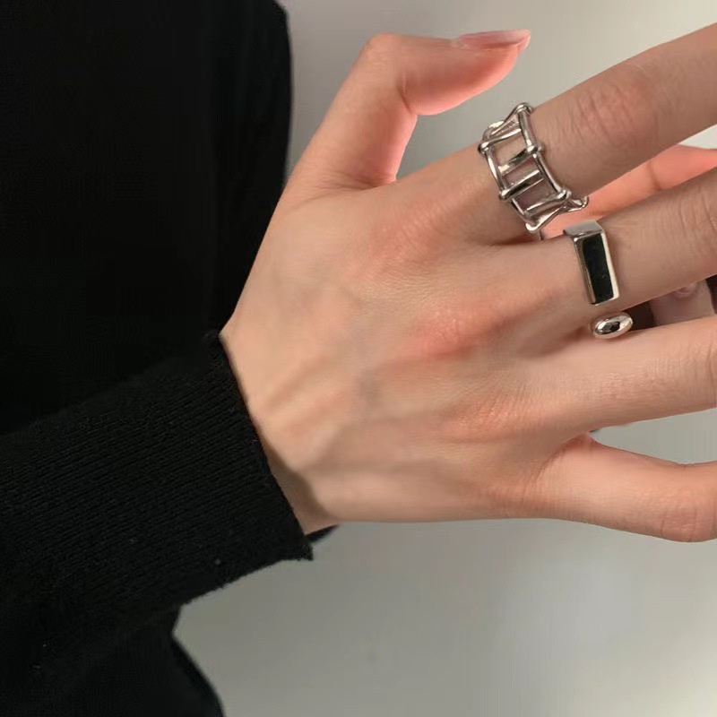 Cincin Model Terbuka Dapat Disesuaikan Warna Silver Gaya Korea Untuk Pasangan