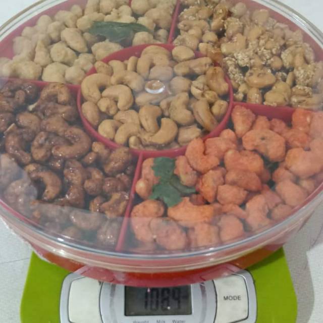 

Kacang mede mix rasa