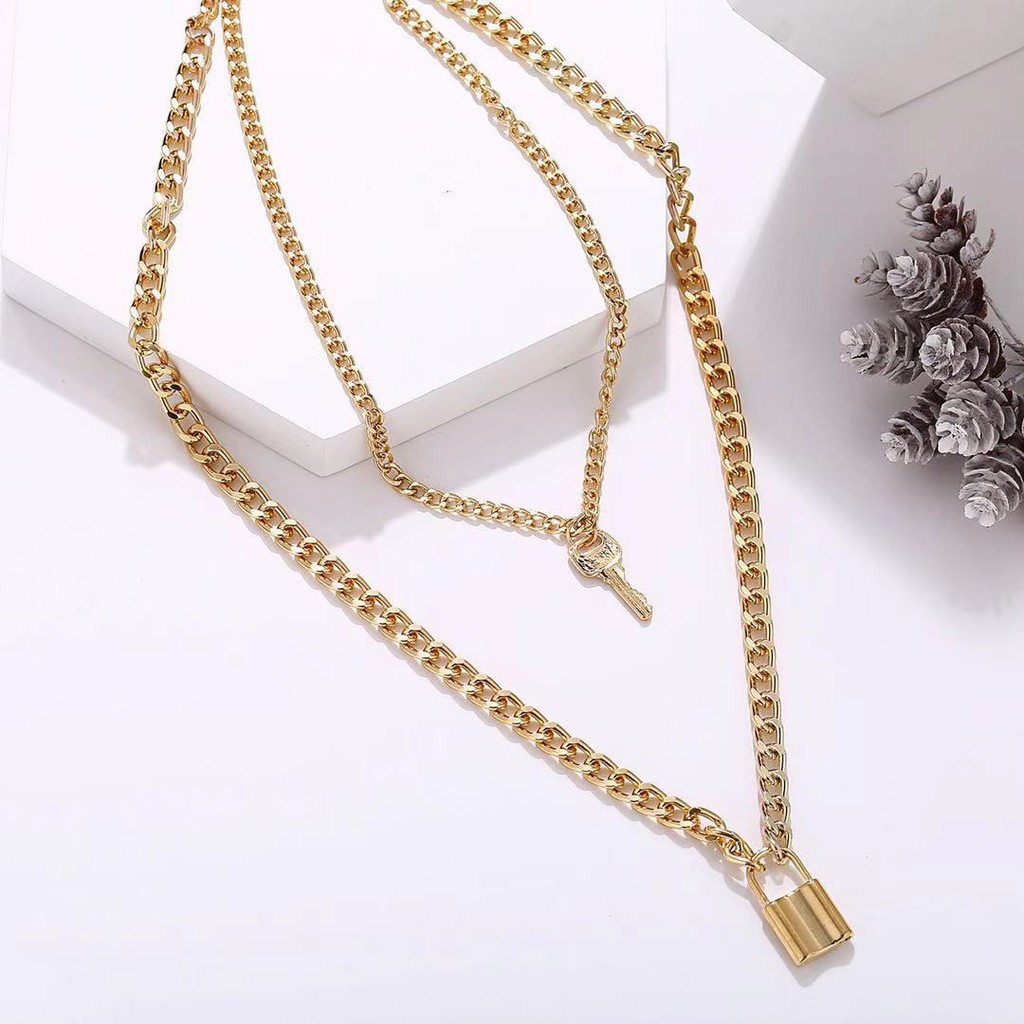 Korean Fashion Kalung Gembok Emas Liontin Kalung Rantai Wanita Retro Simple Kunci Kreatif Wanita