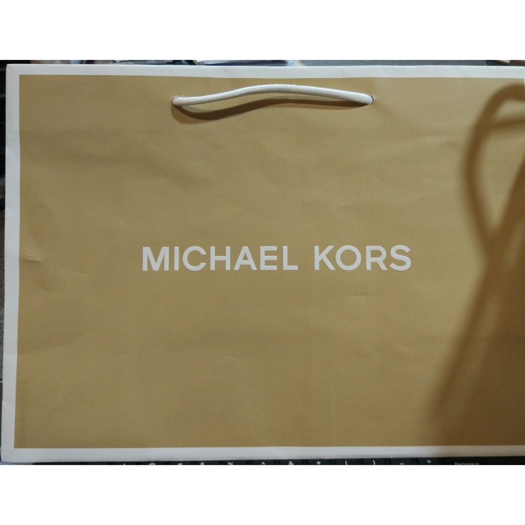 

tas kertas / paper bag Michael Kors