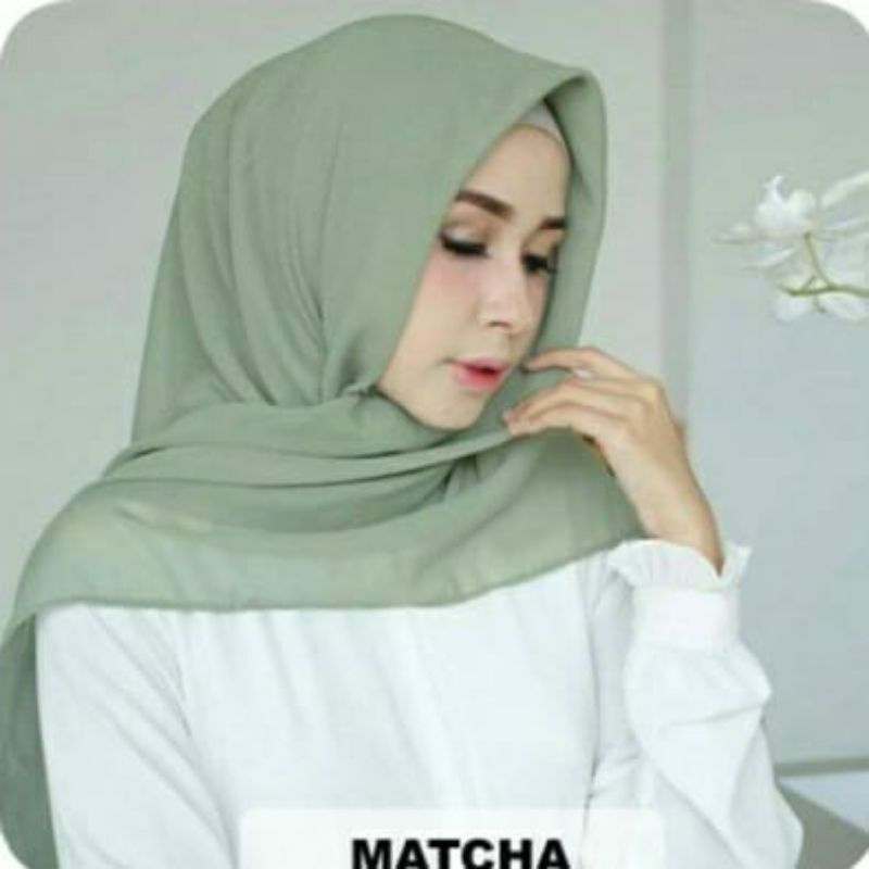 kerudung/jilbab hijab segi empat bella square premium/hijab polycotton/Bella Square sedia warna sage green/matcha