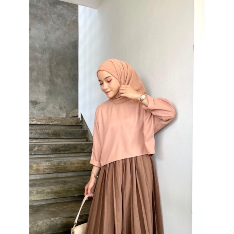 Blouse Stacy Crop Wanita Crinkle Basic Lengan Panjang / Stacy Croptop