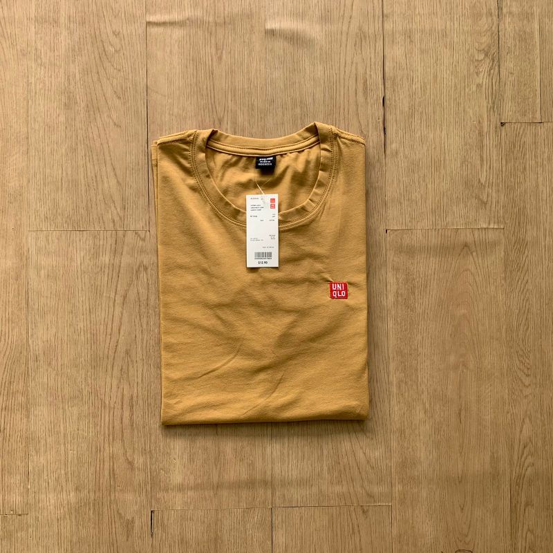 (Unisex) Kaos UNIQLO logo bordir /UNIQLO men O neck / t-shirt UNIQLO long Sleeve-PENDEK UNIQLO COKLAT