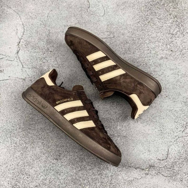 adidas broomfield brown white import BNIB