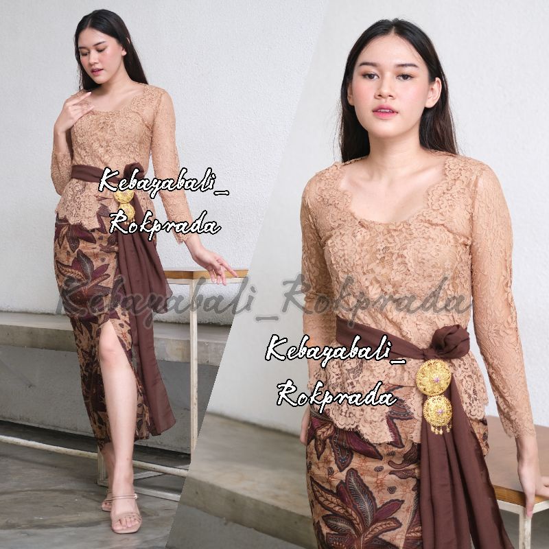 AURA SERIES KEBAYA TEPI DEPAN LENGAN PANJANG MOTIF BUNGA