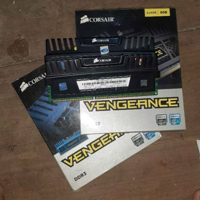 RAM Gamer 8GB DDR3 Corsair Vengeance Lifetime Warranty
