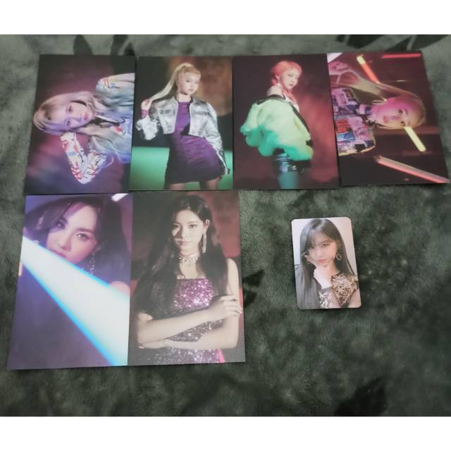 Everglow aisha photocard/pc yiren mia eu onda aisha calendar postcard dari reminiscence album