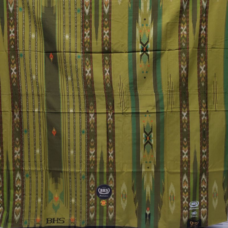 sarung tenun BHS SDI Songket Diagonal Ikat Masterpiece Gold