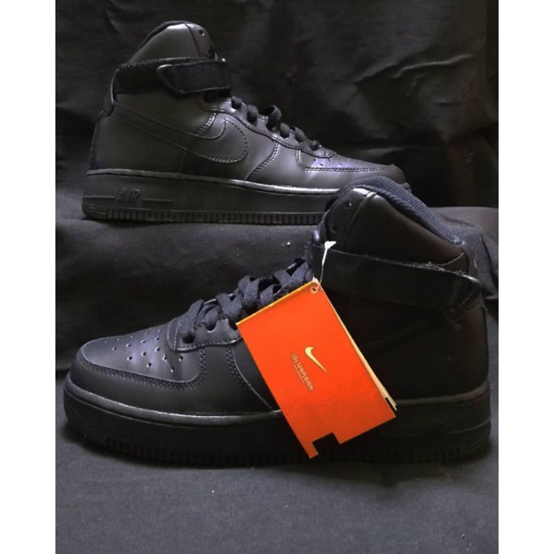NIKE AIR FORCE 1 TRIPLE BLACK HIGH