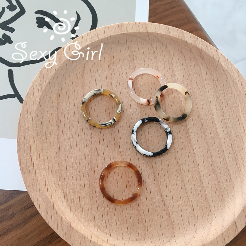 Cincin Amber Asetat Warna Campur Gaya Retro Korea Minimalis Untuk Unisex