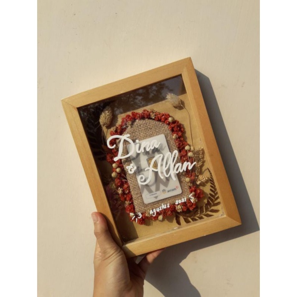 frame kado bunga kering