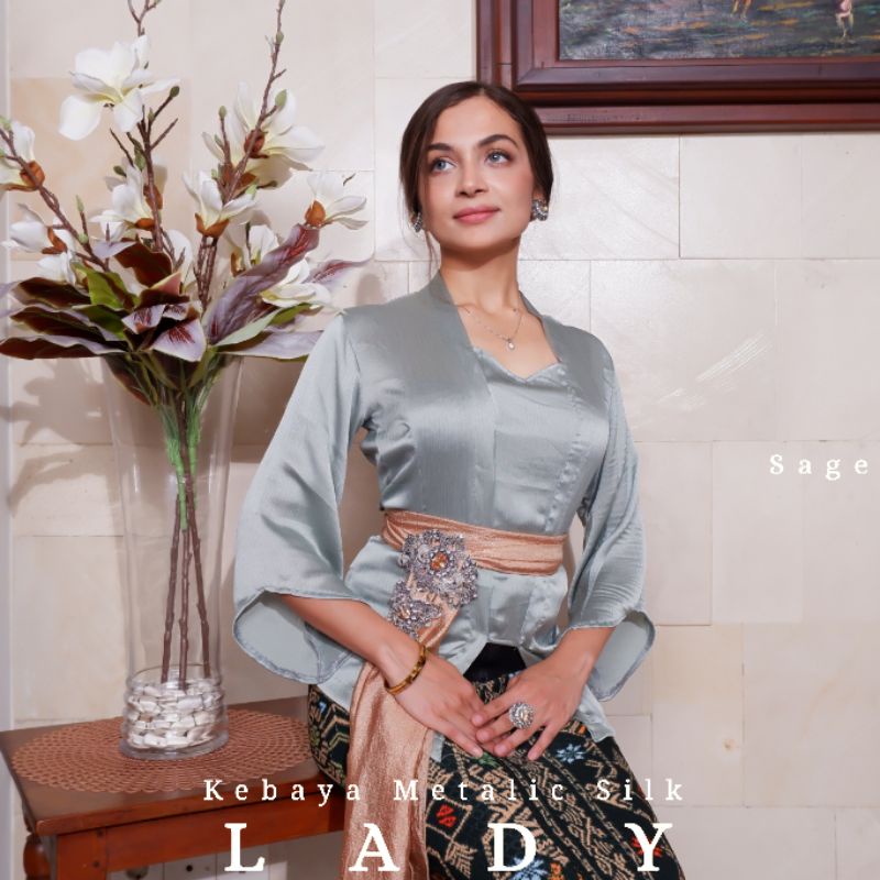 Atasan Kebaya Kutubaru Lengan Lonceng Metalik Silk Lady