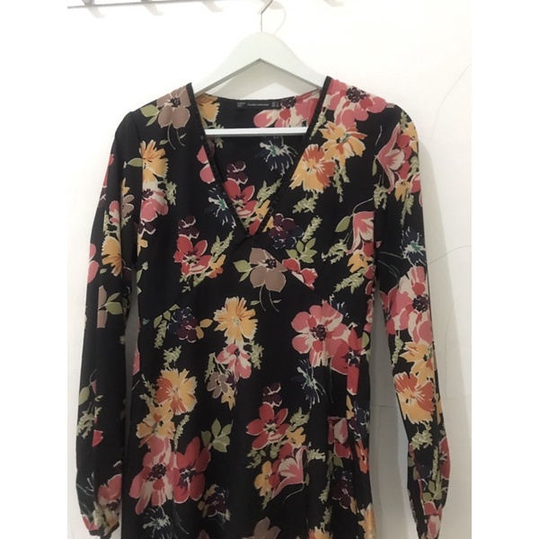 preloved Zara midi dress (size S) motif floral vintage warna hitam maxi