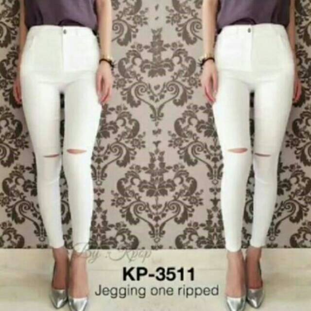 Celana jegging sobek 1 , bahan softjeans , fit to L